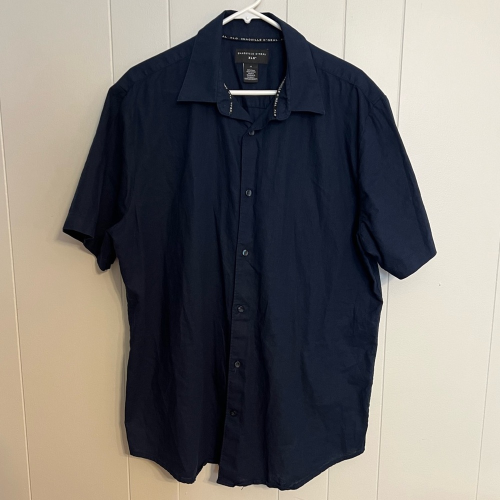 Shaquille O’Neal navy blue short sleeve button-down size XLG‎